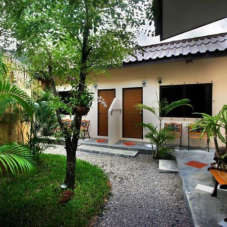 Karon Pool Hotel 外观 照片