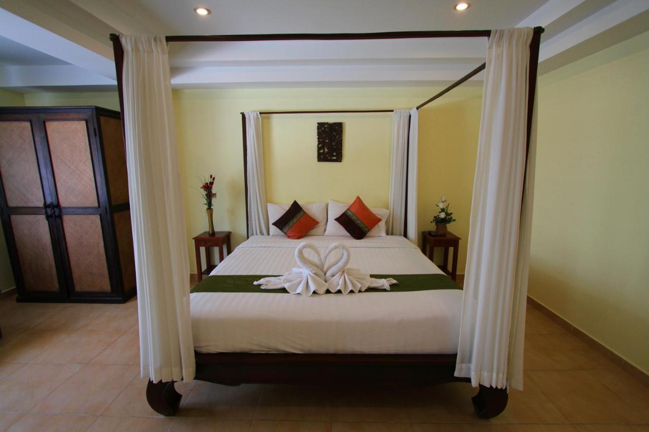 Karon Pool Hotel 外观 照片